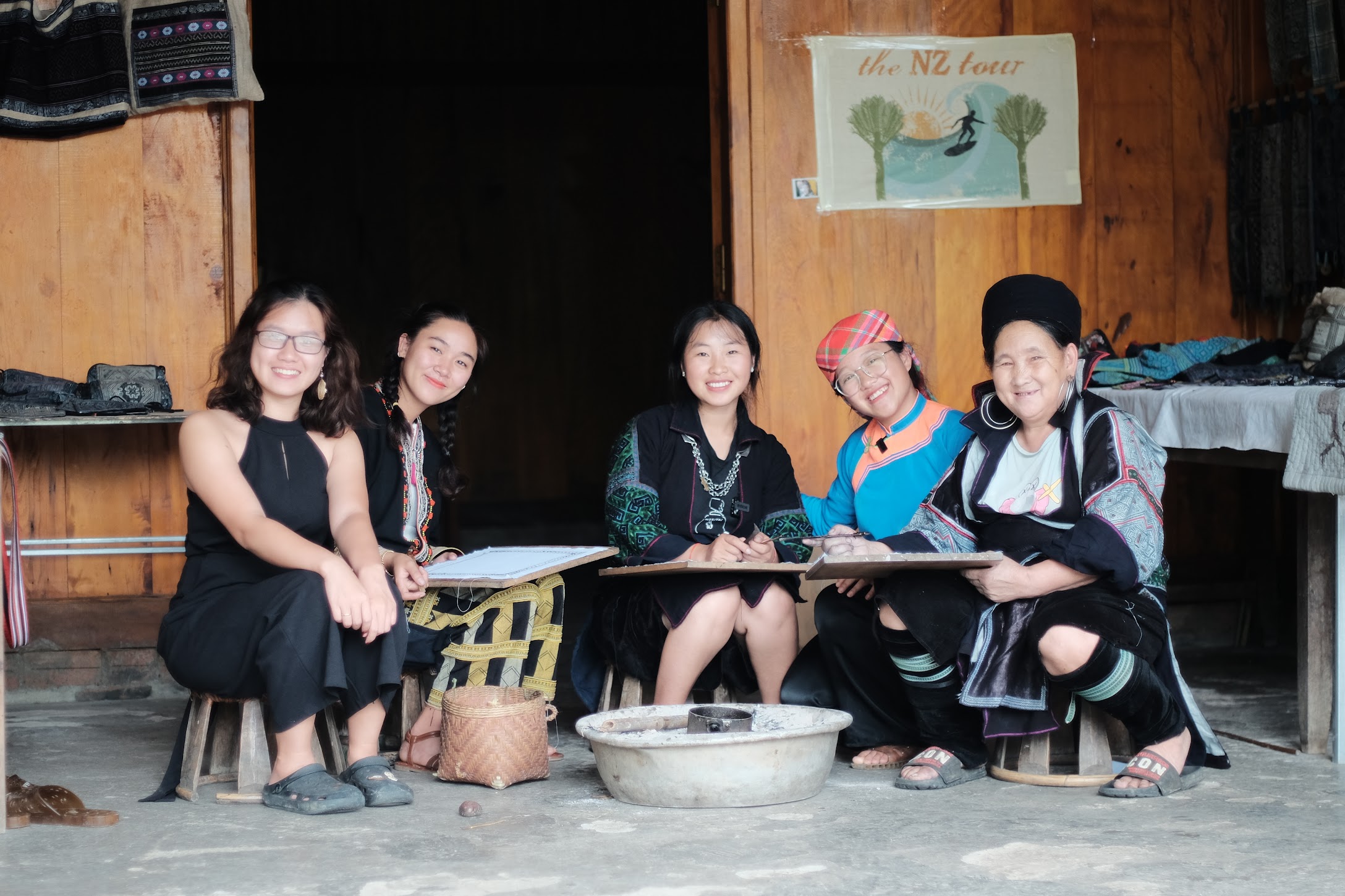 1 DAY EXPLORE BLACK HMONG CULTURE